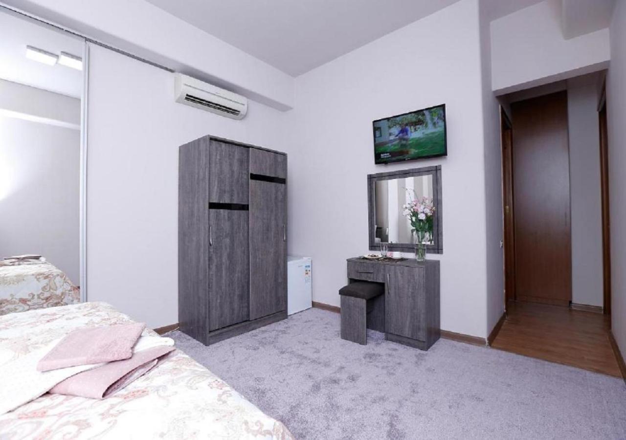Yard Guesthouse Erivan Exterior foto