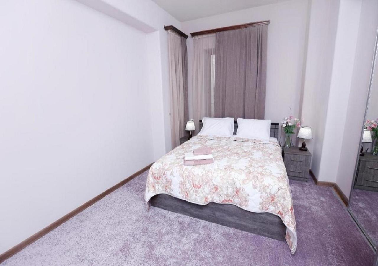Yard Guesthouse Erivan Exterior foto